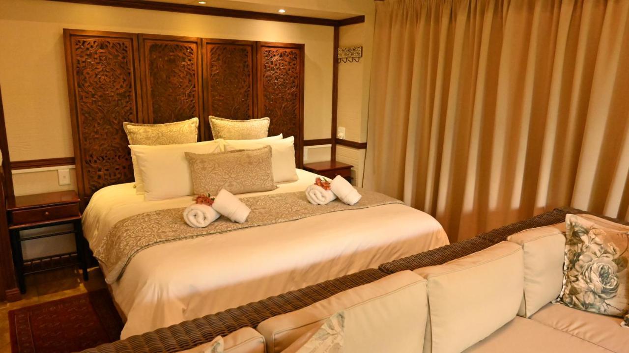 Luxury En-Suite Room With Lounge @ 4 Star Guest House Middelburg  Exterior photo