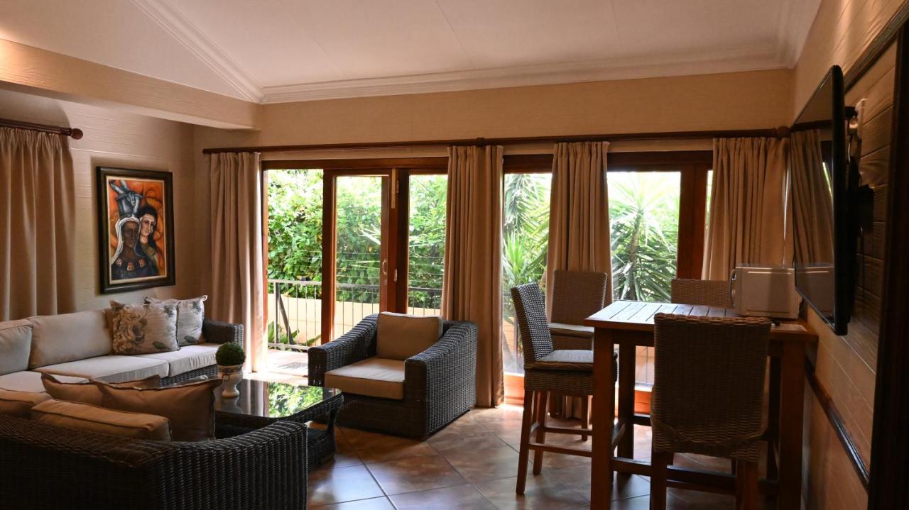 Luxury En-Suite Room With Lounge @ 4 Star Guest House Middelburg  Exterior photo